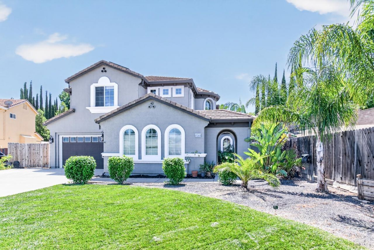 612 Pacific Grove Court, Vacaville, CA 95688 Main Photo
