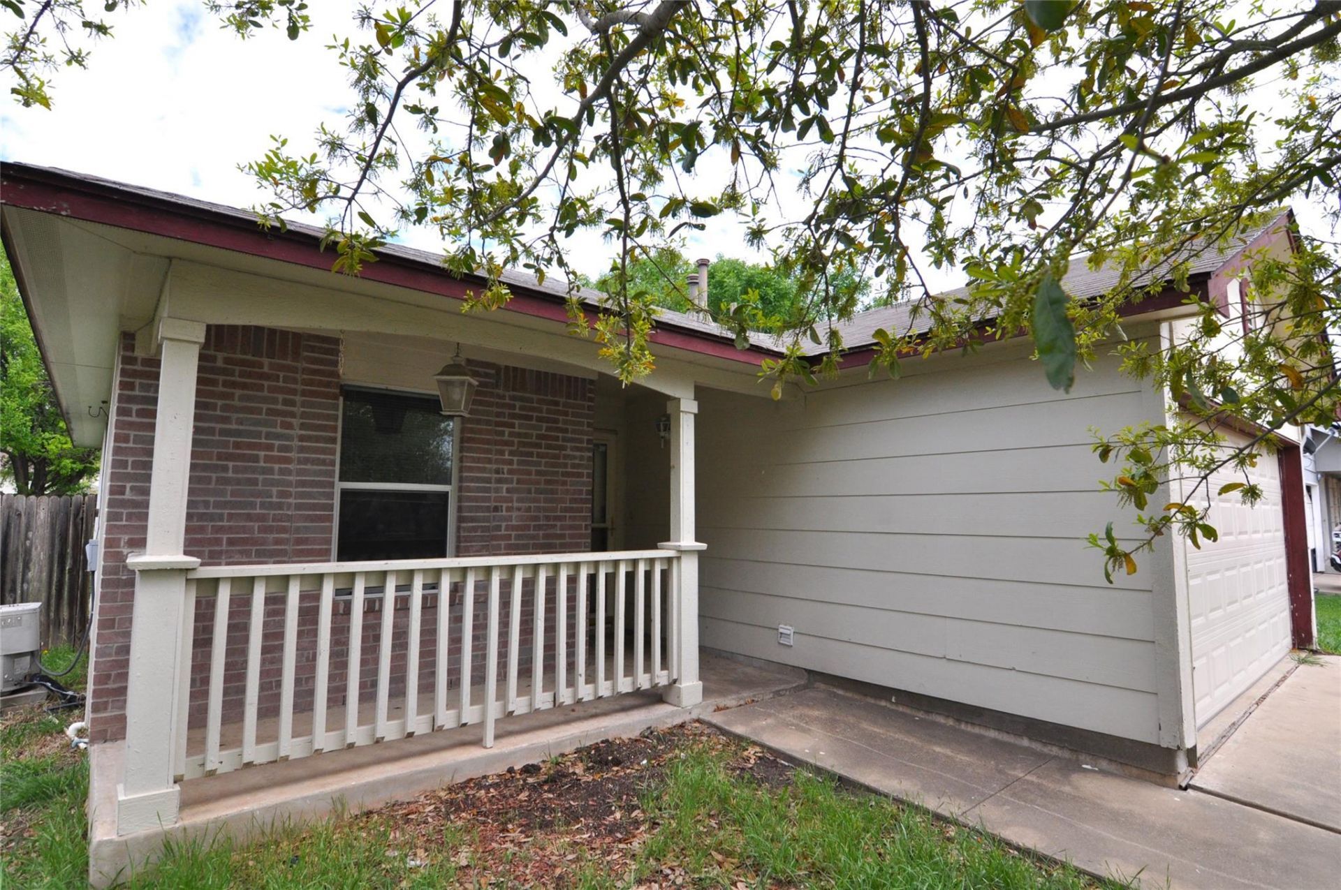 6828 Sabrina Dr, Austin, TX 78747 Main Photo