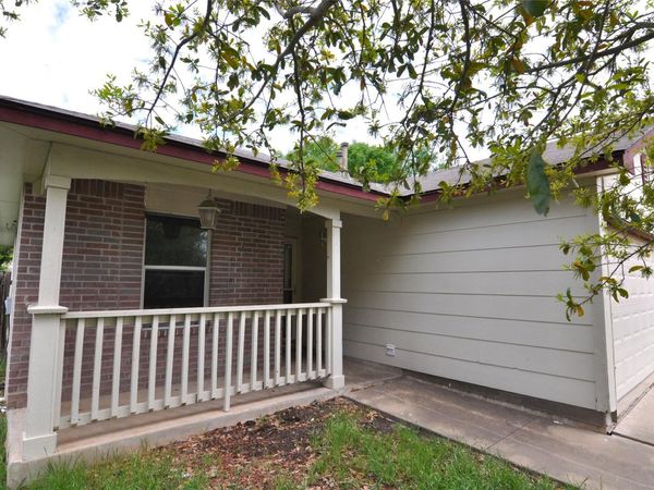 6828 Sabrina DR, Austin, TX 78747
