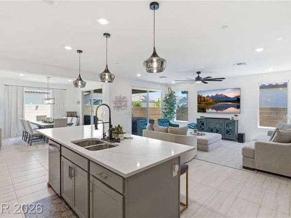 6562 Sandero Springs Street, Las Vegas, NV 89166