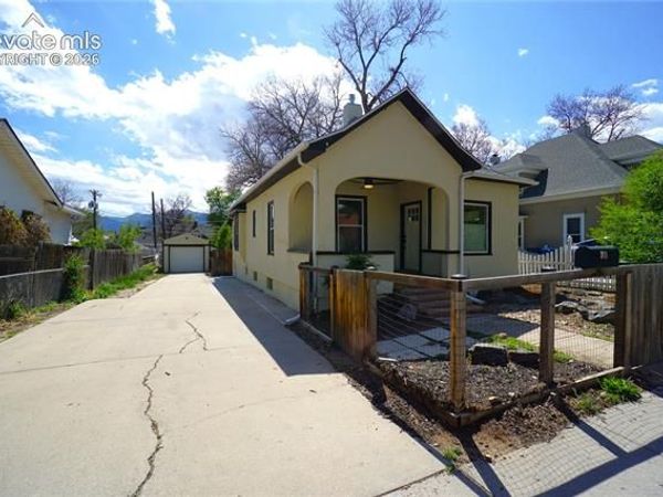 911 W Pikes Peak Avenue, Colorado Springs, CO 80905