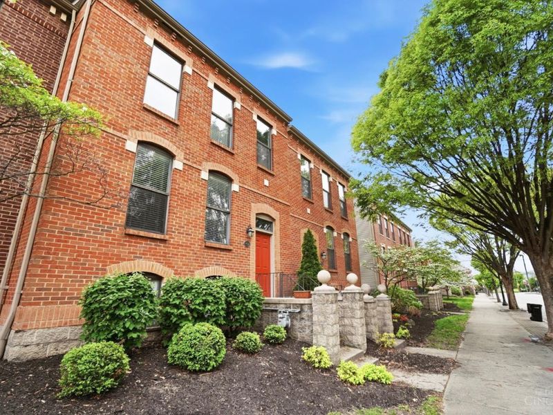 407 Elizabeth Street, Cincinnati, OH 45203 Photo 1