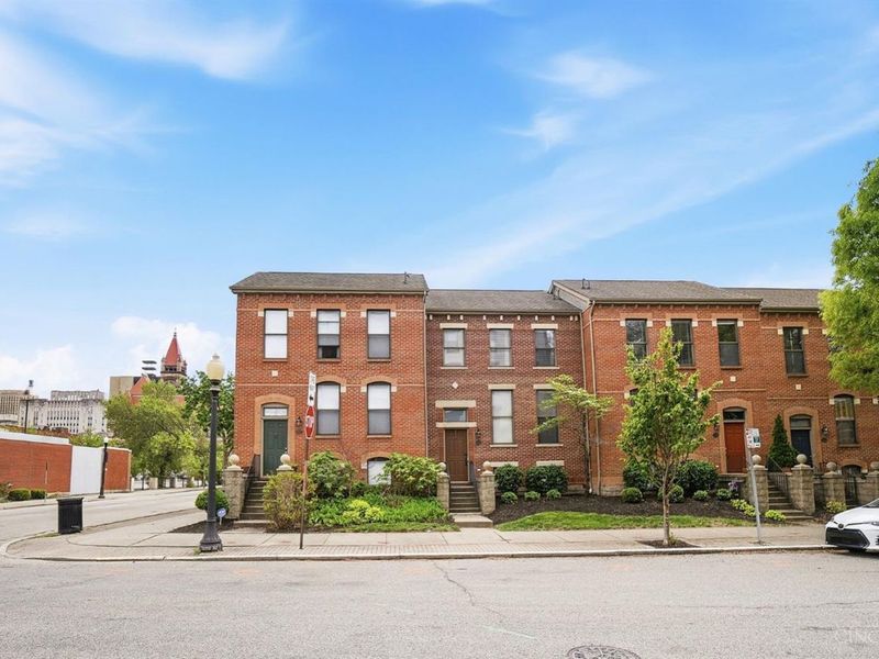 407 Elizabeth Street, Cincinnati, OH 45203 Photo 2