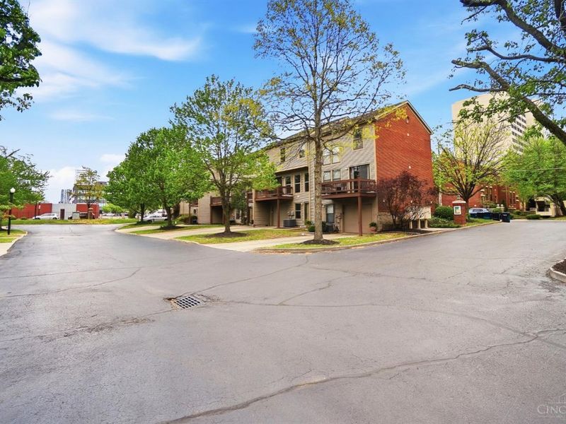 407 Elizabeth Street, Cincinnati, OH 45203 Photo 37