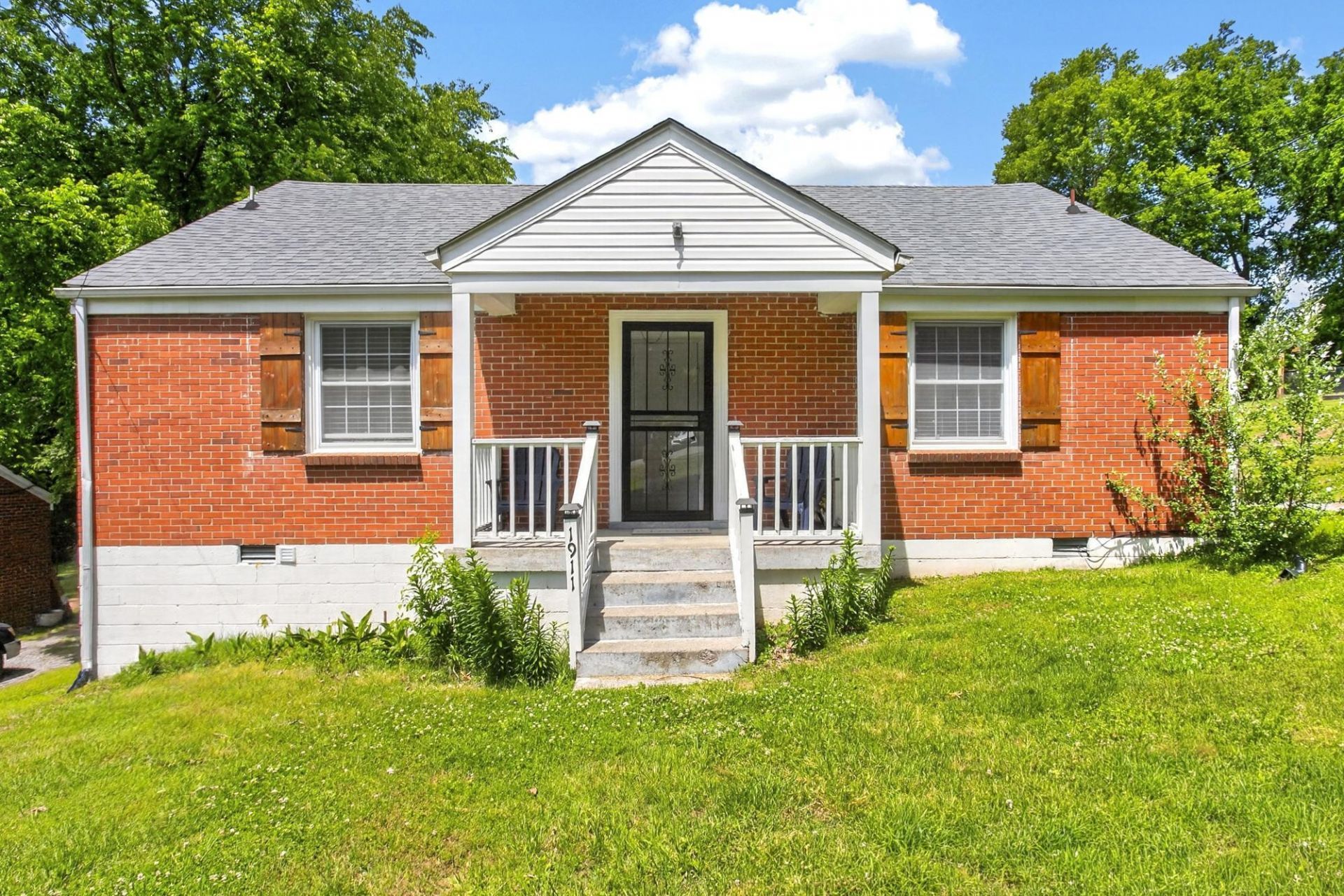 1911 Moran Ave, Nashville, TN 37216 Main Photo