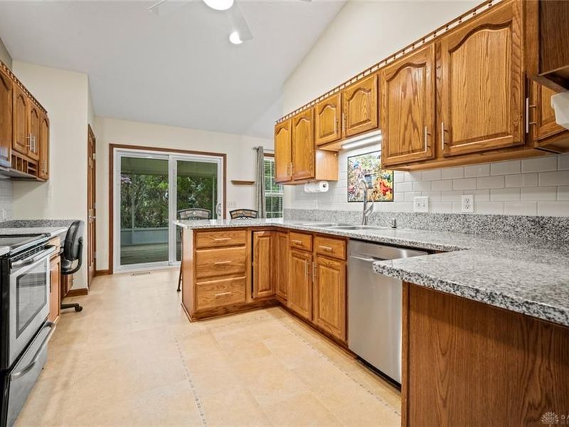 309 Sharon Court, Middletown, OH 45042 Photo 10