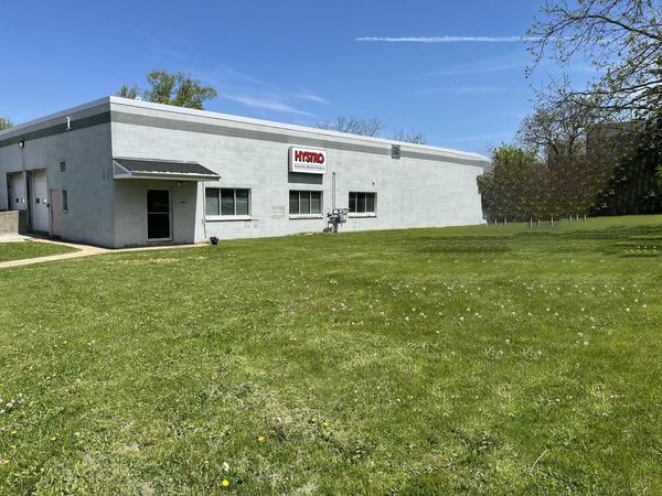 900 Armour ROAD, Oconomowoc, WI 53066