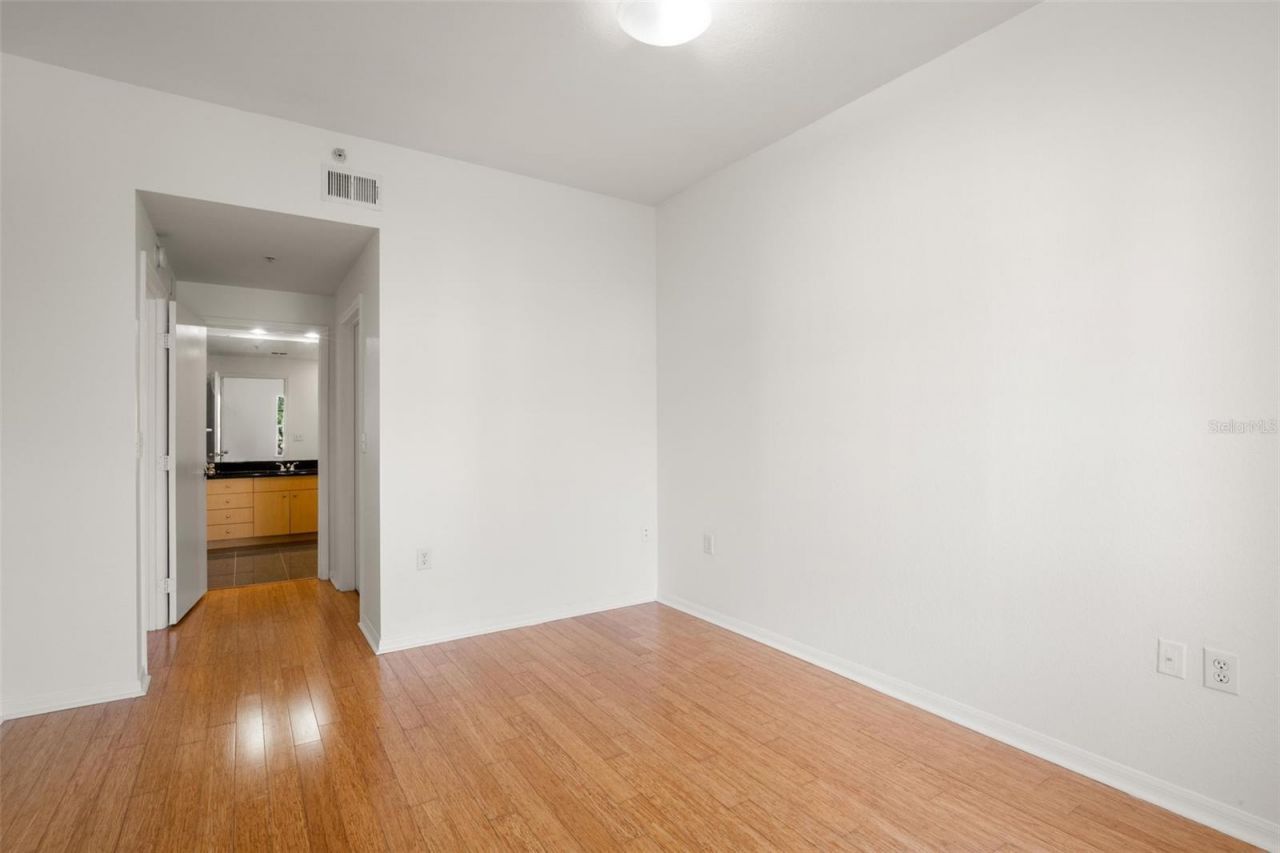 200 4th Avenue S, Unit 302, Saint Petersburg, FL 33701 Photo