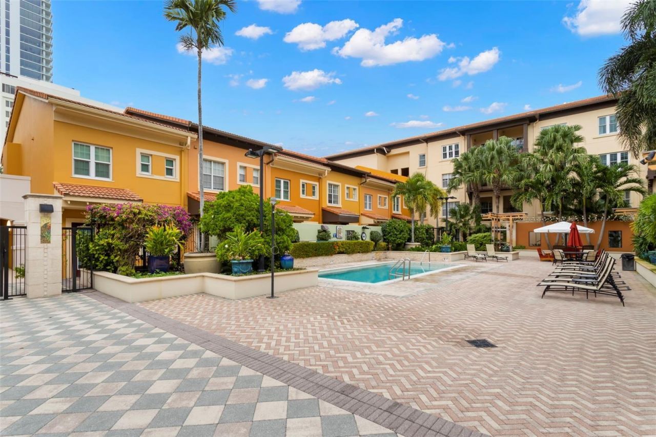 200 4th Avenue S, Unit 302, Saint Petersburg, FL 33701 Photo