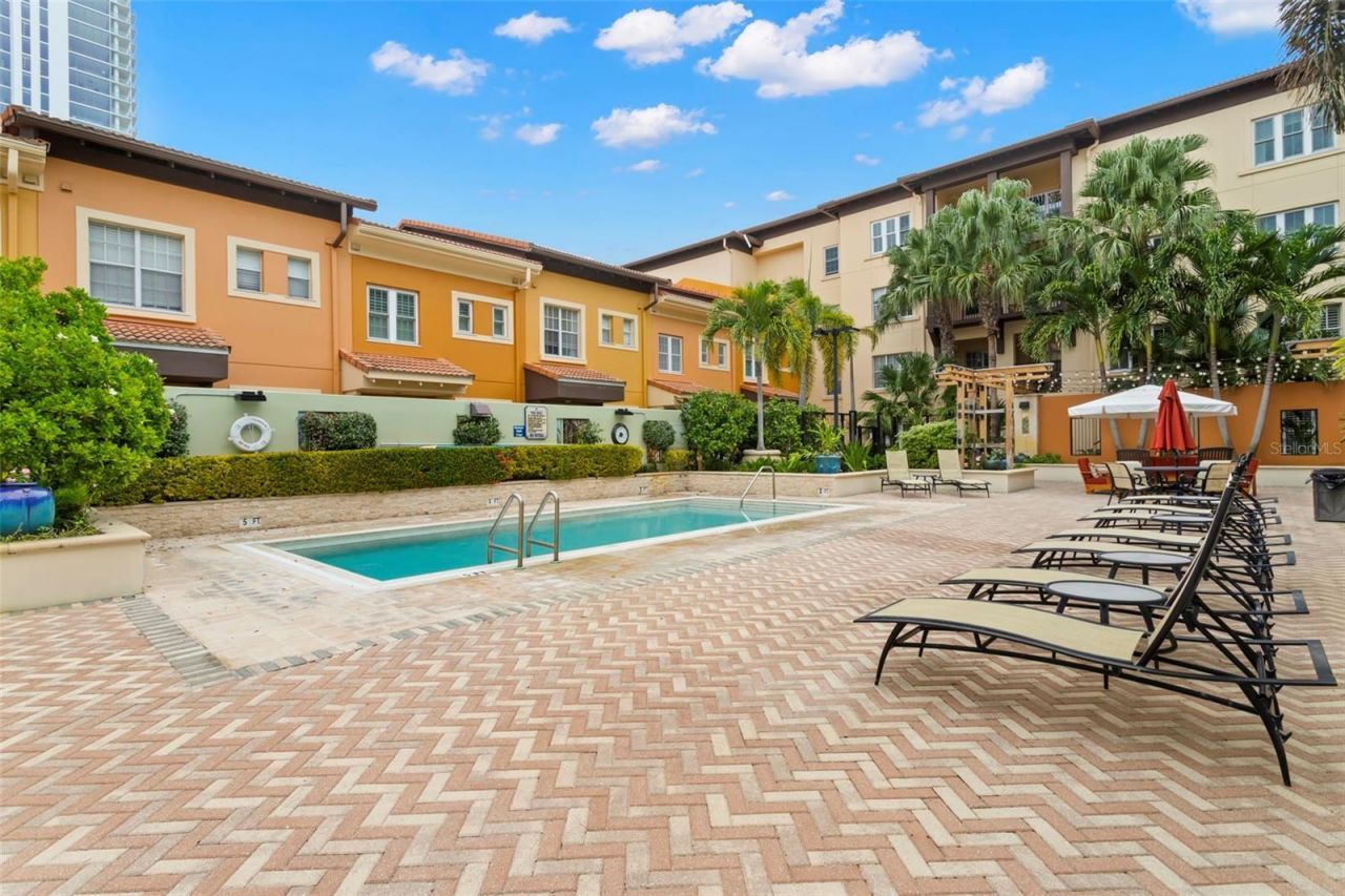 200 4th Avenue S, Unit 302, Saint Petersburg, FL 33701 Photo