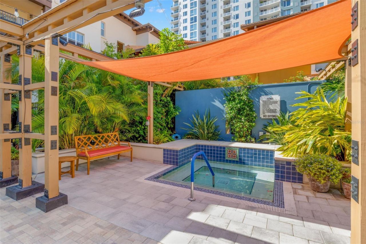 200 4th Avenue S, Unit 302, Saint Petersburg, FL 33701 Photo