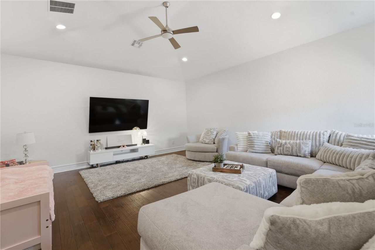 9222 Tibet Pointe Circle, Windermere, FL 34786 Photo