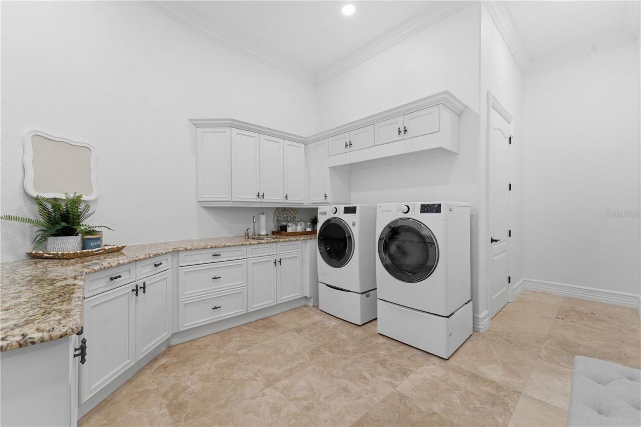 9222 Tibet Pointe Circle, Windermere, FL 34786 Photo