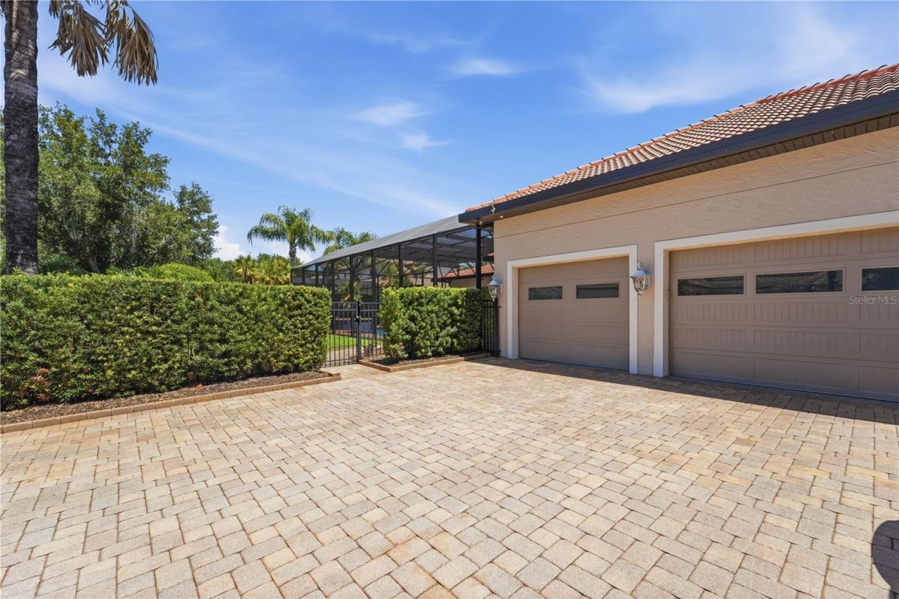 9222 Tibet Pointe Circle, Windermere, FL 34786 Photo