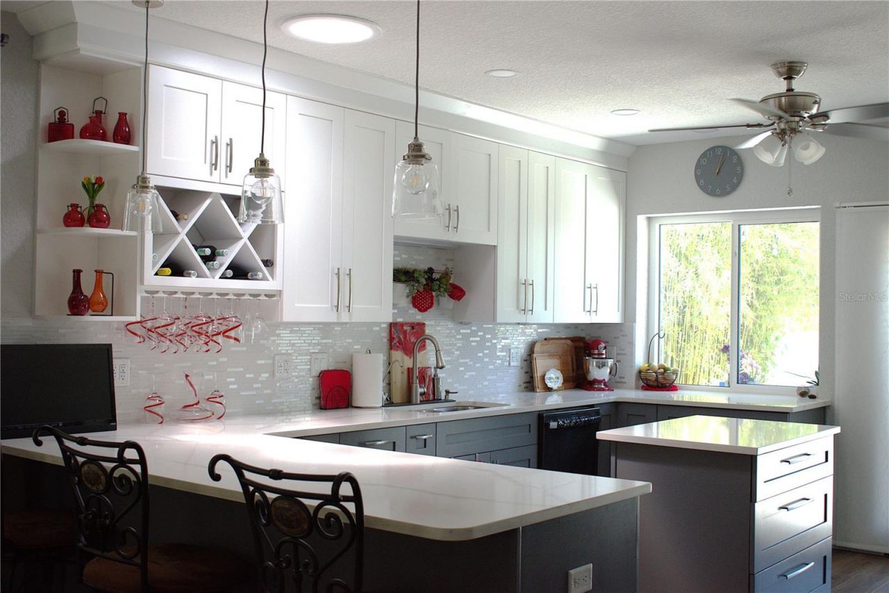 4325 78th Avenue N, Pinellas Park, FL 33781 Photo