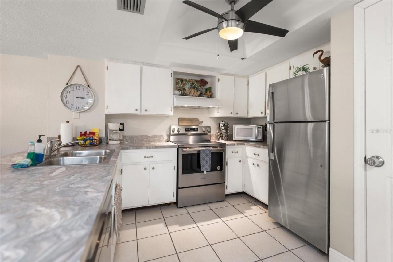12924 Gulf Boulevard, Unit 110, Madeira Beach, FL 33708 Photo