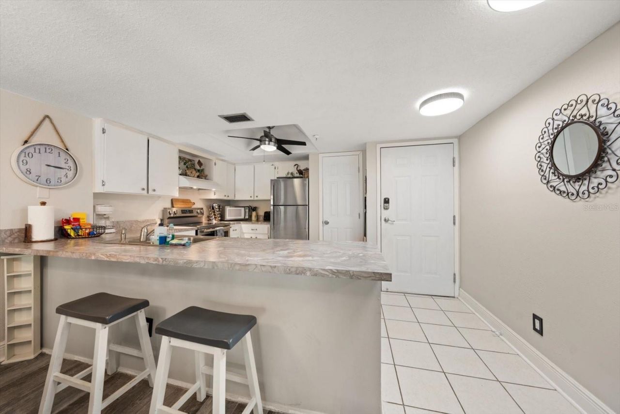12924 Gulf Boulevard, Unit 110, Madeira Beach, FL 33708 Photo