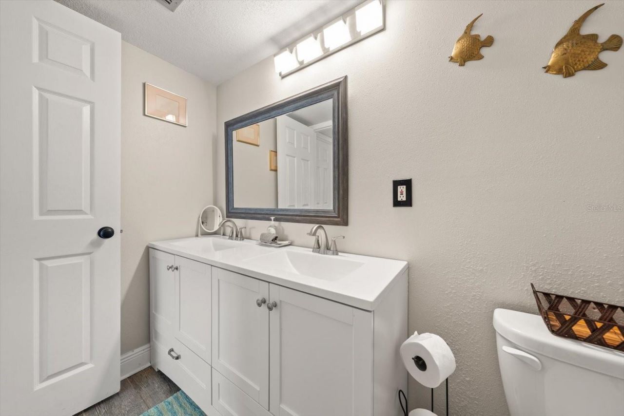 12924 Gulf Boulevard, Unit 110, Madeira Beach, FL 33708 Photo
