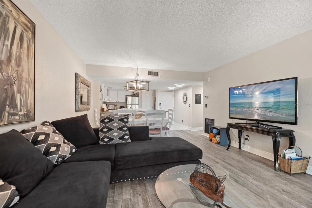 12924 Gulf Boulevard, Unit 110, Madeira Beach, FL 33708 Photo
