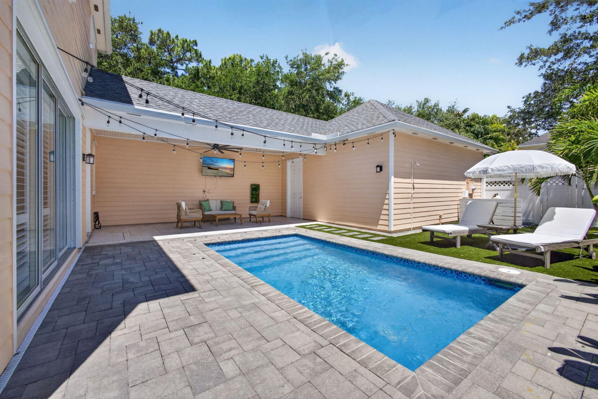 111 Honeysuckle Drive, Jupiter, FL 33458 Photo