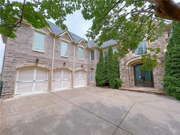 8730 Sawgrass Way, Duluth, GA 30097