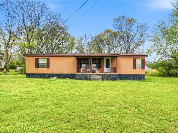 85 Honeysuckle Drive SW, Cartersville, GA 30120