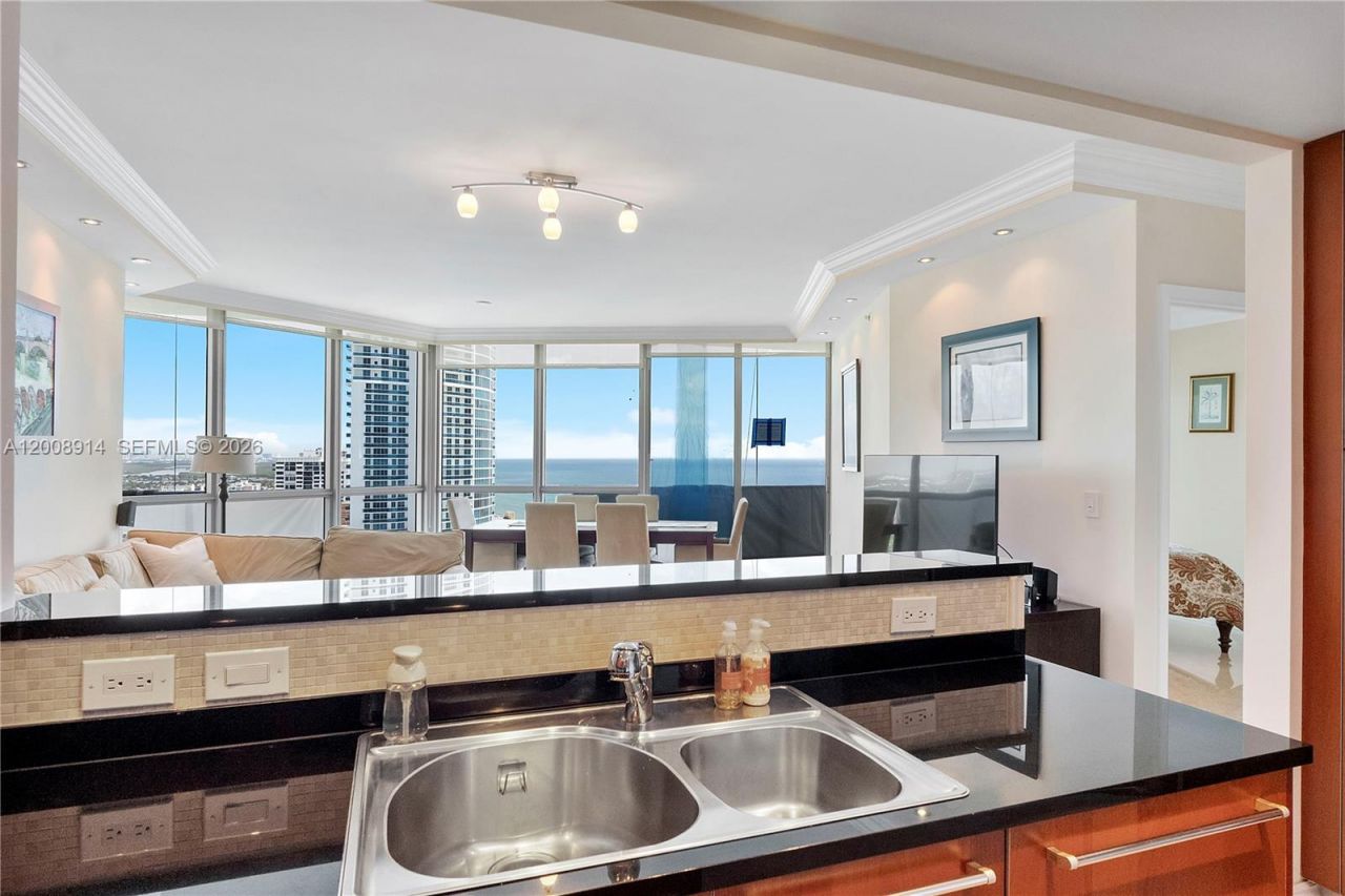 3101 S Ocean Dr, Unit 2705, Hollywood, FL 33019 Photo