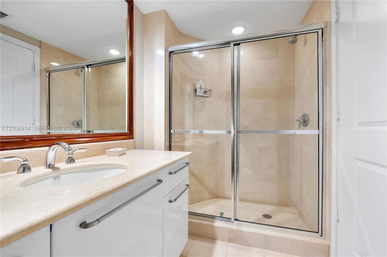 3101 S Ocean Dr, Unit 2705, Hollywood, FL 33019 Photo