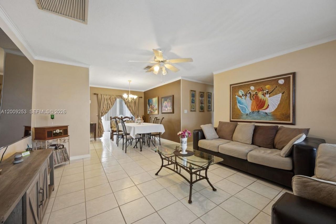 124 SW 10th St , Boynton Beach, FL 33426 Photo