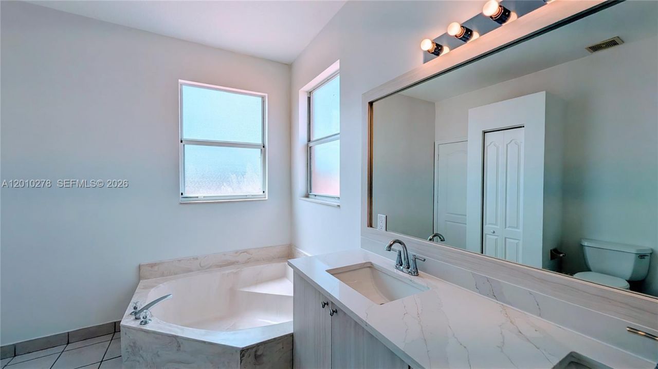 2151 NE 37th Ter , Homestead, FL 33033 Photo