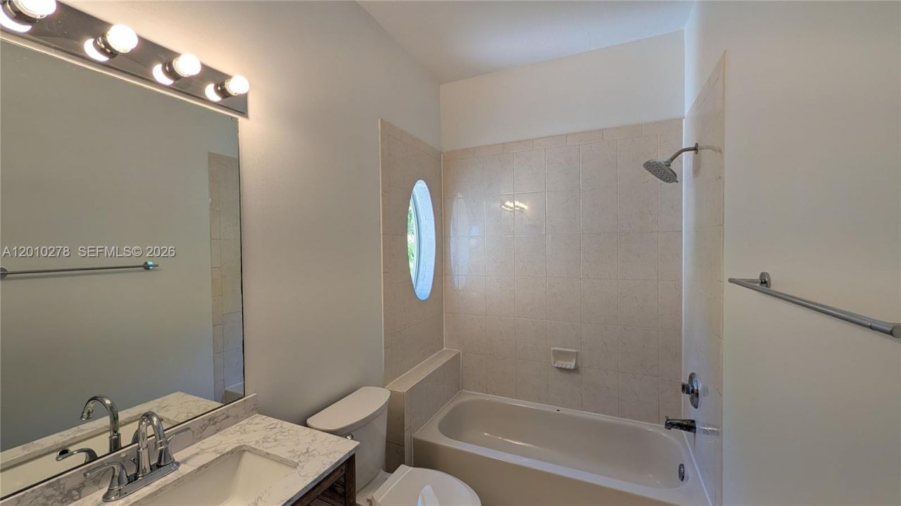 2151 NE 37th Ter , Homestead, FL 33033 Photo