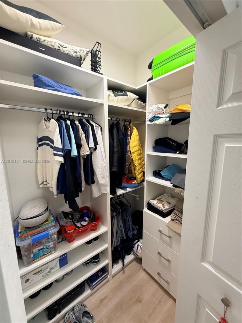 8640 NW 101st Pl , Doral, FL 33178 Photo