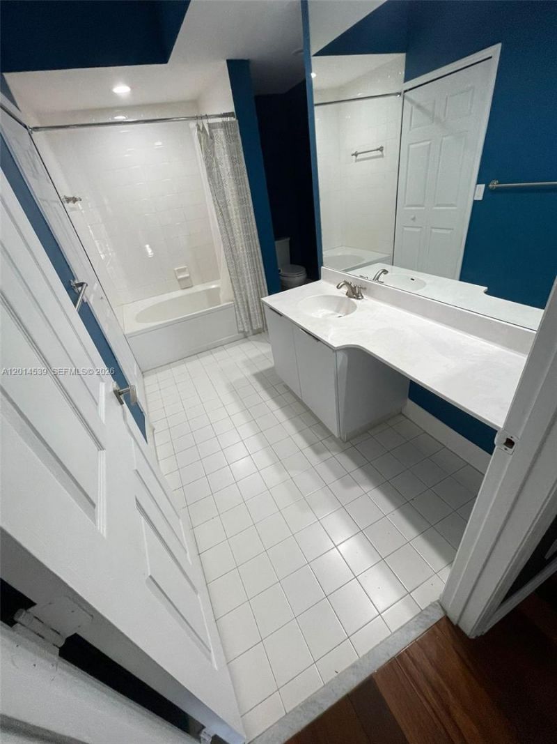3165 NE 184th St , Unit 6304, Aventura, FL 33160 Photo