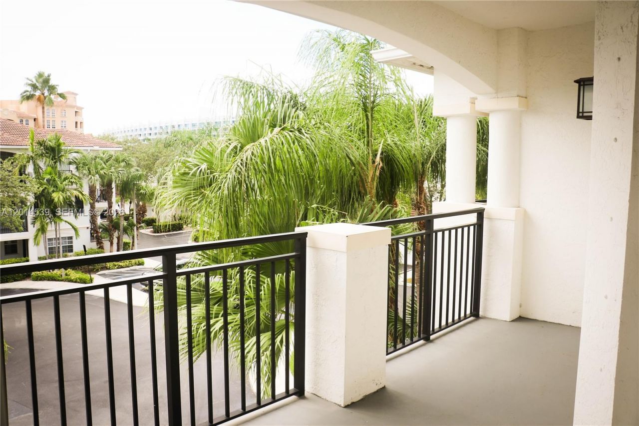 3165 NE 184th St , Unit 6304, Aventura, FL 33160 Photo