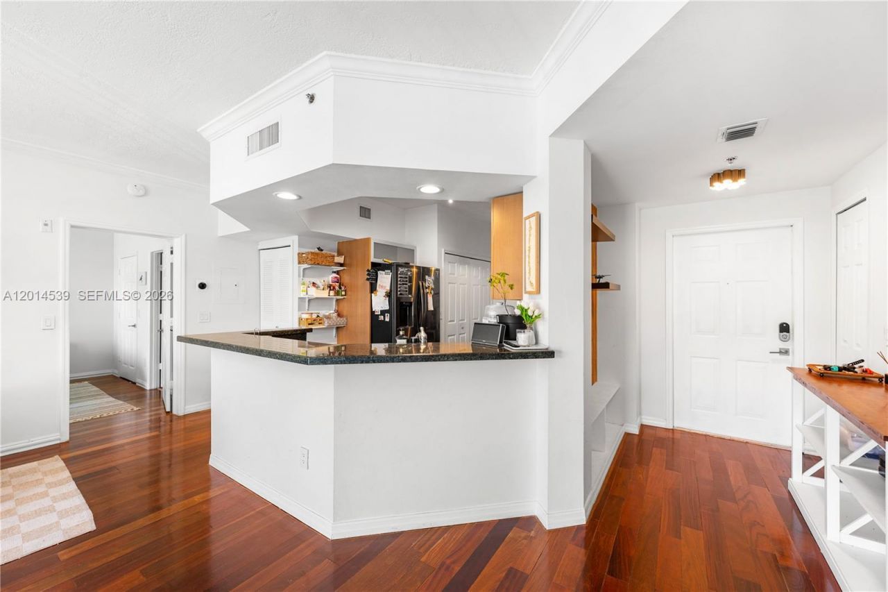 3165 NE 184th St , Unit 6304, Aventura, FL 33160 Photo