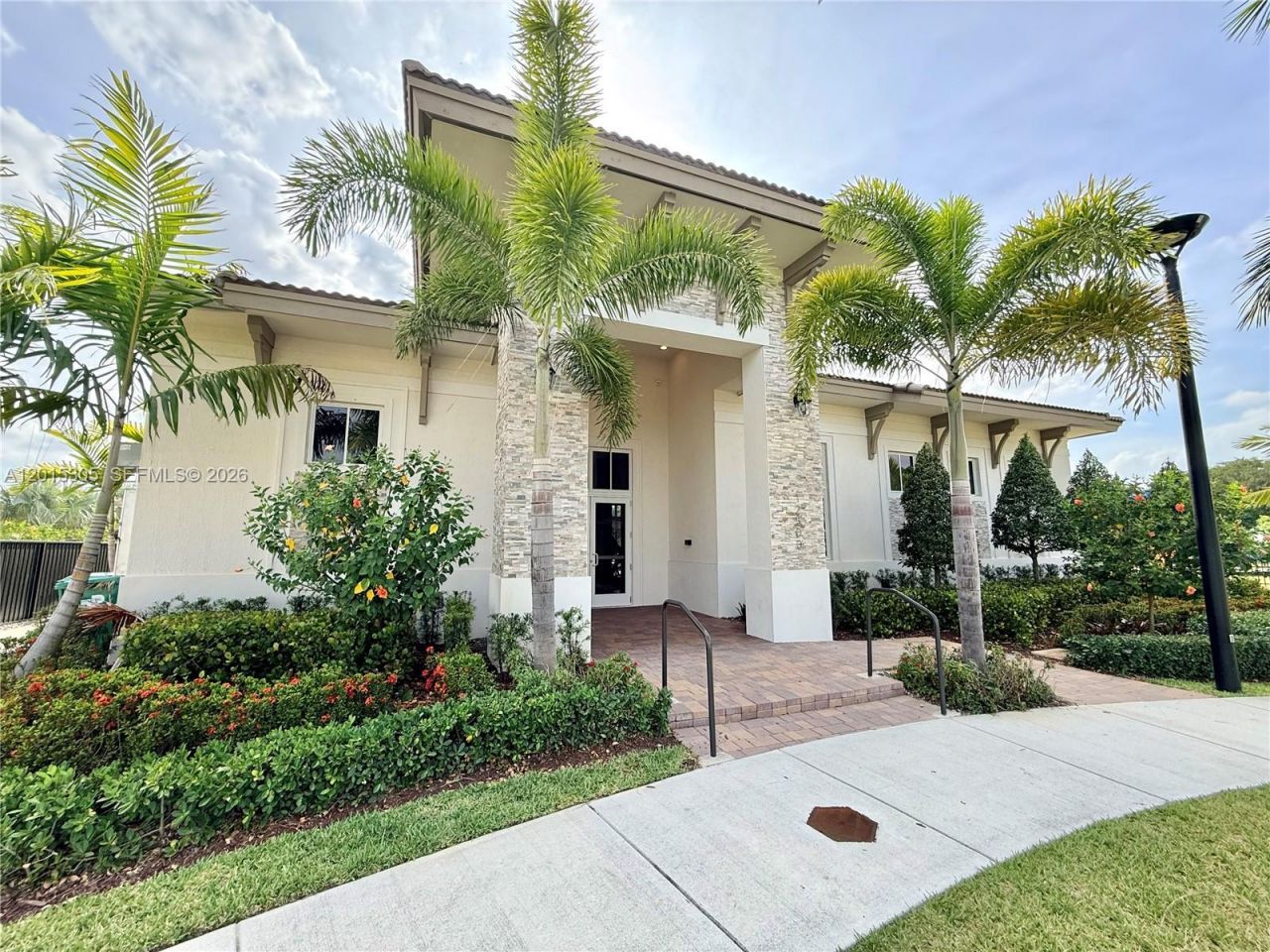 12750 NW 23rd Pl, Miami, FL 33167 Photo