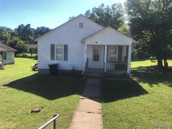 803 Elm St. , Doniphan, MO 63935
