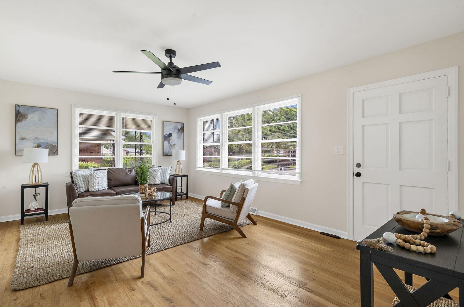 5304 Eileen Street Photo 10