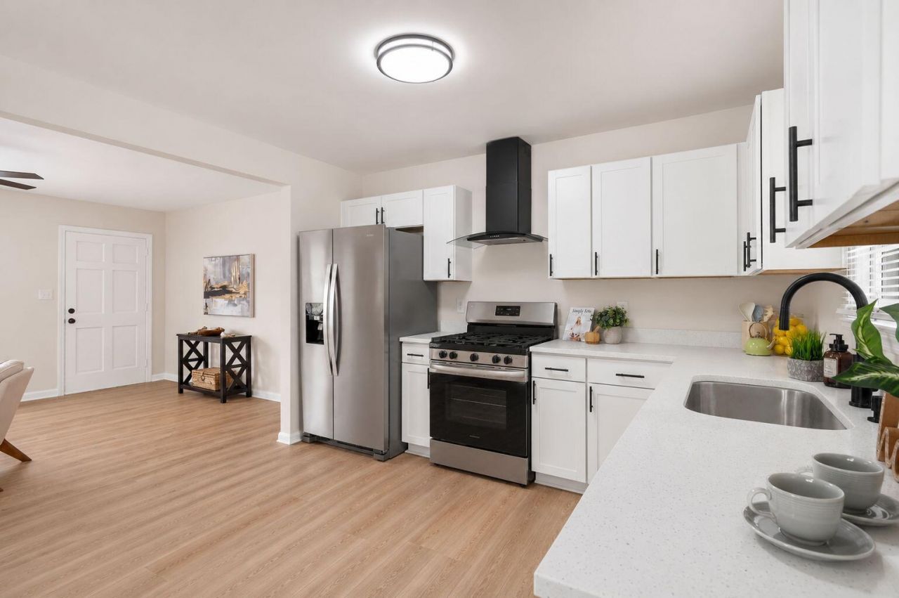 5304 Eileen Street Photo 15