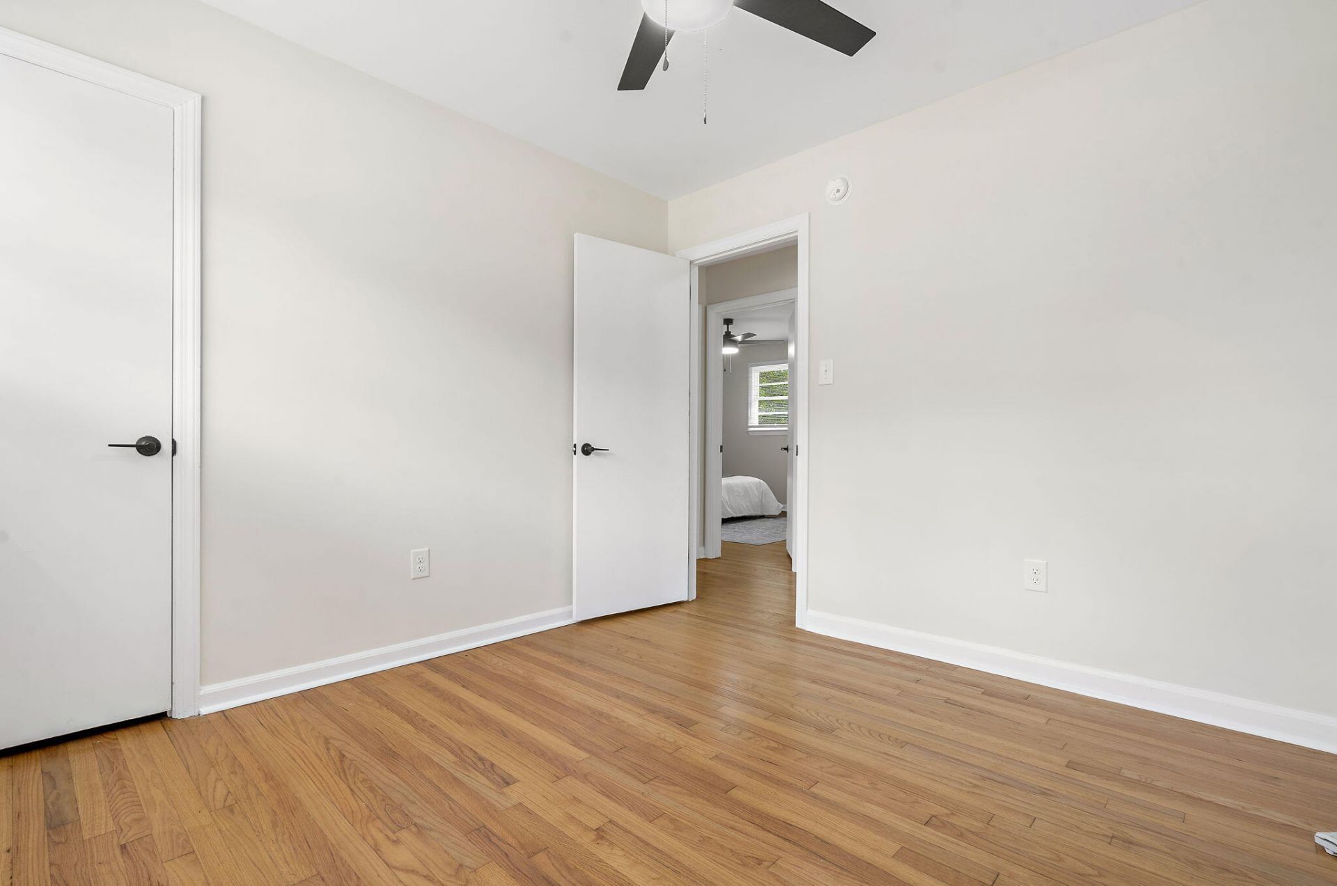 5304 Eileen Street Photo 28