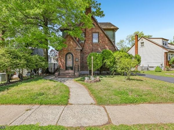 423 E Lincoln Ave, Roselle Park, NJ 07204