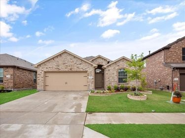 1104 Genola Drive, Fort Worth, TX 76177