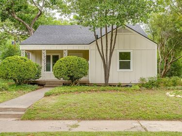 1412 Eagle Drive, Fort Worth, TX 76111