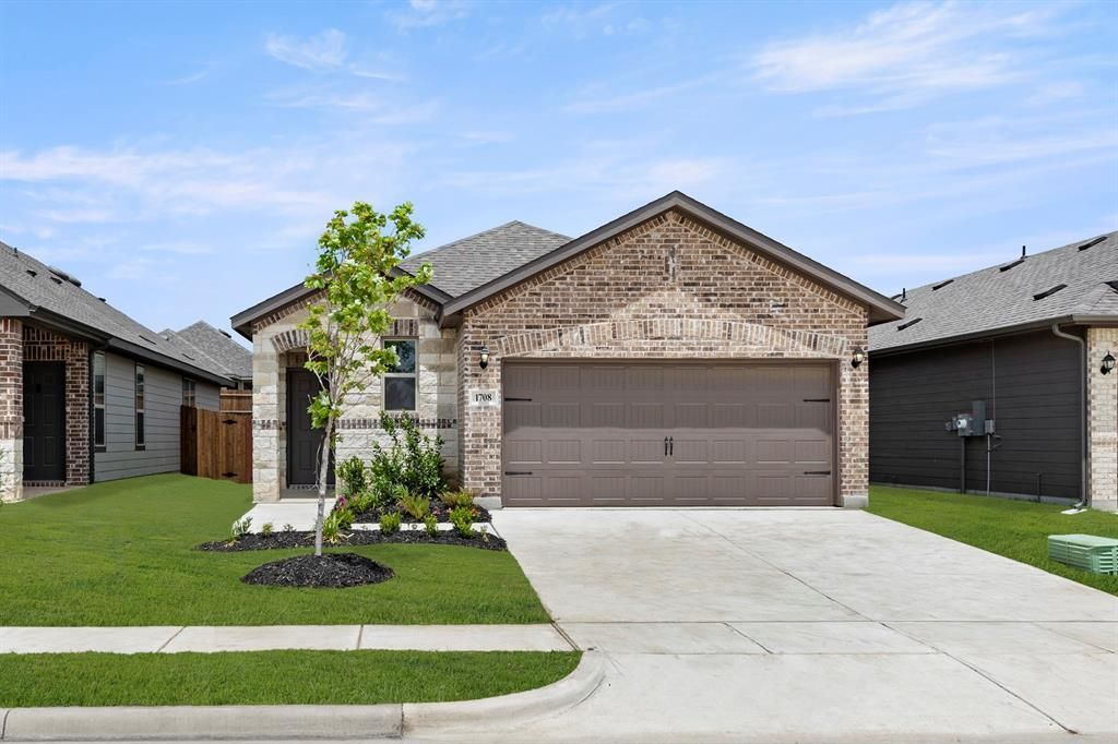 1708 Elle Lane, Aubrey, TX 76227 Main Photo