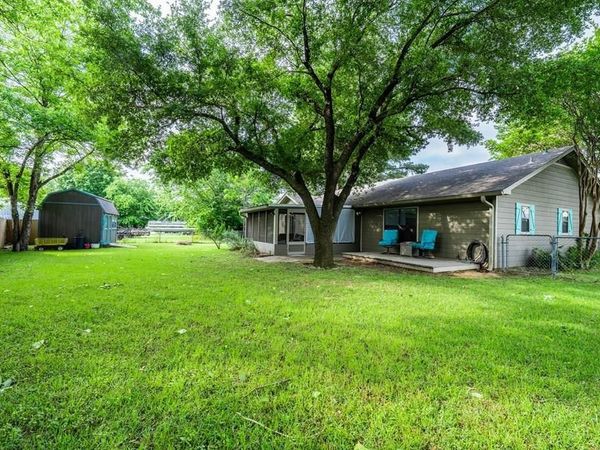 128 Hilltop Drive , Trinidad, TX 75163