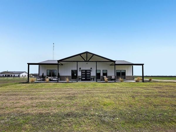 5029 County Road 1098, Celeste, TX 75423