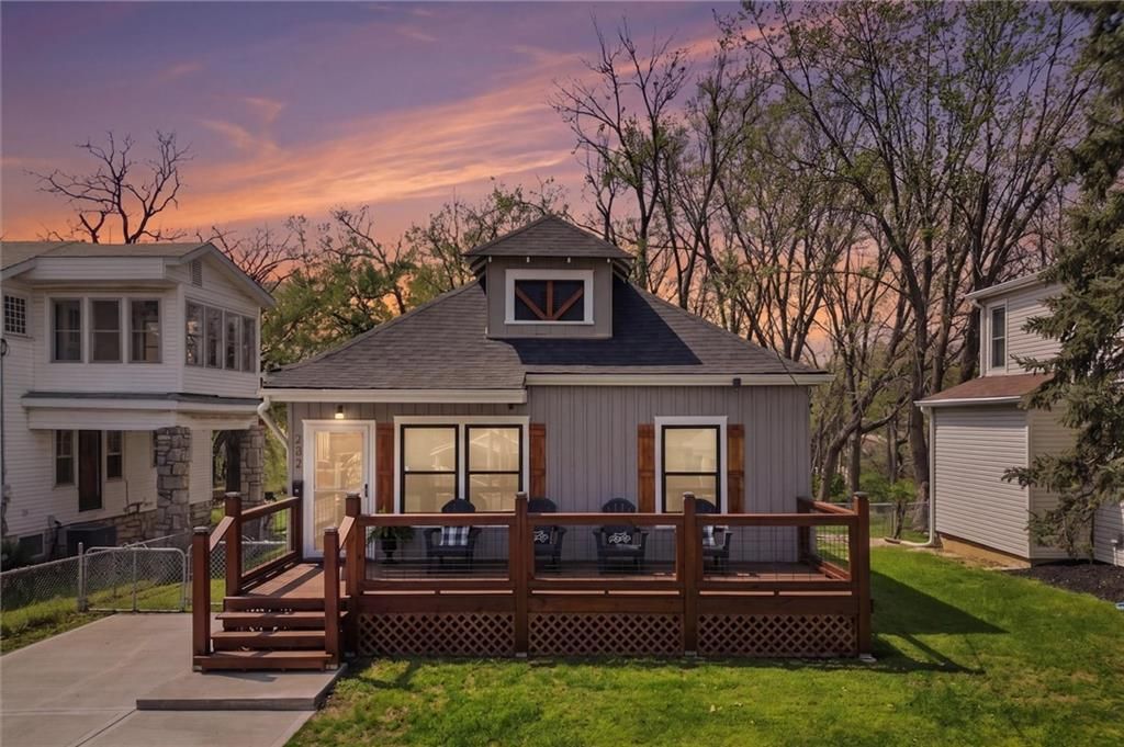 232 Old Orchard Street, Excelsior Springs, MO 64024 Main Photo