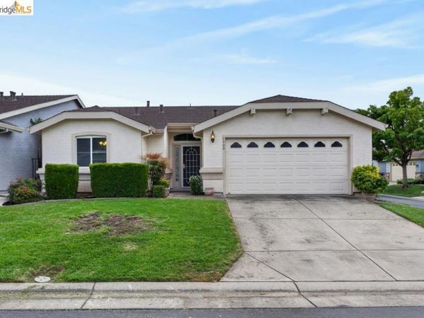 7590 Suncountry Ln, Sacramento, CA 95828