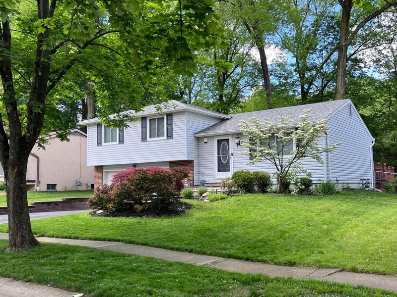 2986 Woodloop Lane, Columbus, OH 43204 Photo 1