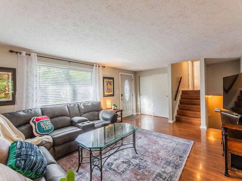 2986 Woodloop Lane, Columbus, OH 43204 Photo 6